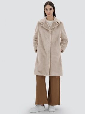NEW Zara Lapel Collar Hide Pockets Front Bottom Closure Faux Fur Coat Size S
